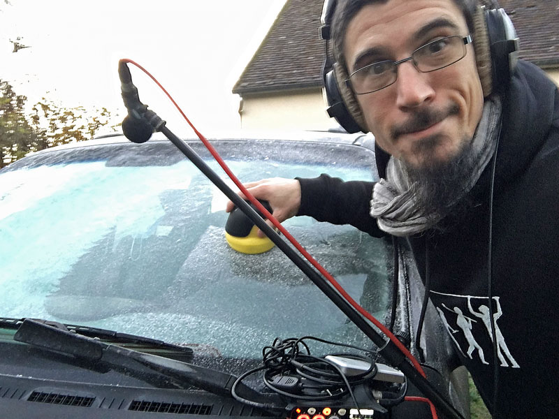 Electric defroster 1