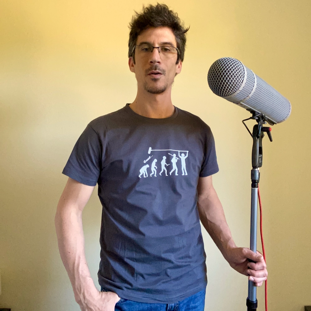 T-shirt de couleurs, avec un dessin sonore imprimé